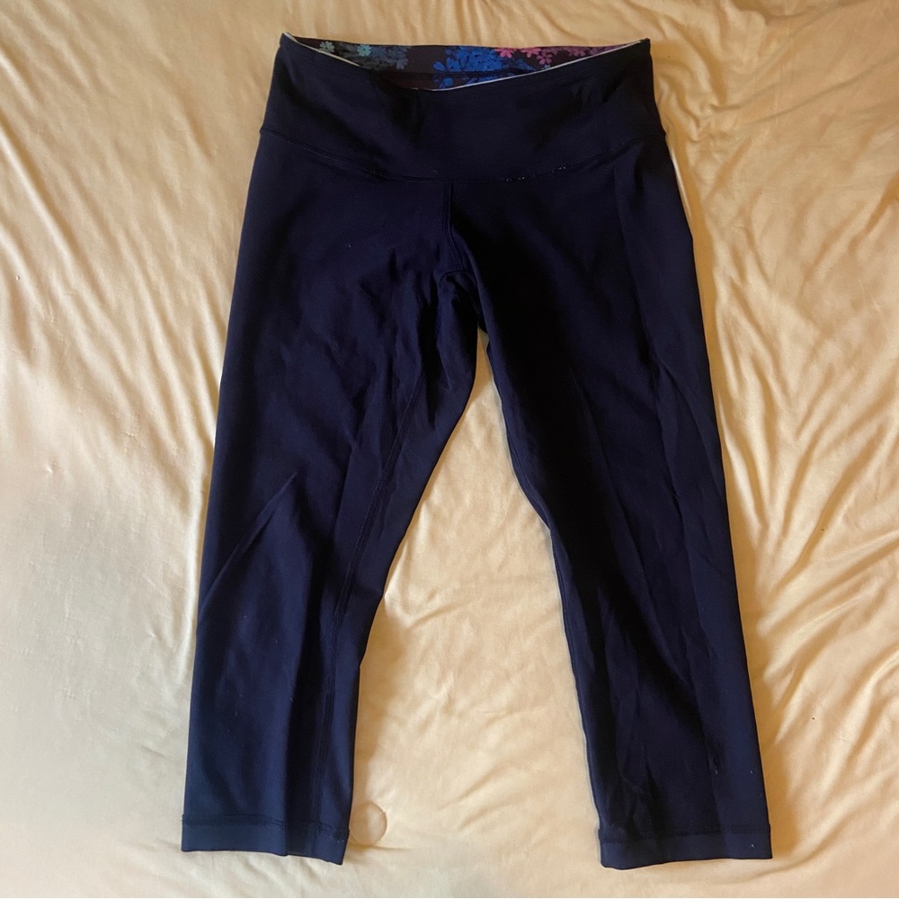 Lululemon reversible wonder under crops Sz 6